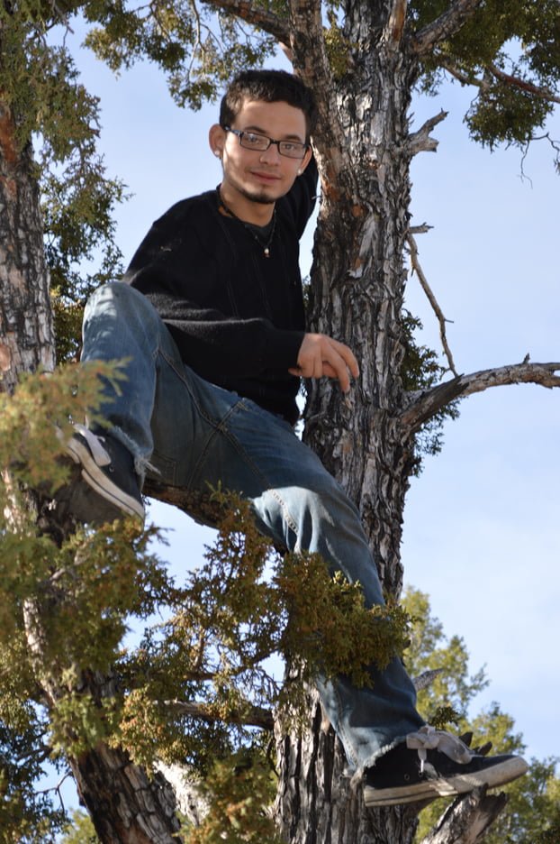 RedRoom Artist, Raul Arellano seemed to always be up a tree. lol So CUTE!
